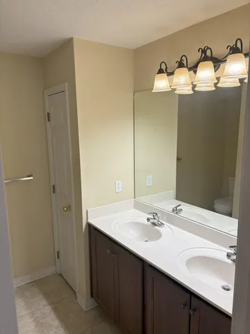 $1,750 | 506 Skylark Road, Mary Esther, FL 32569