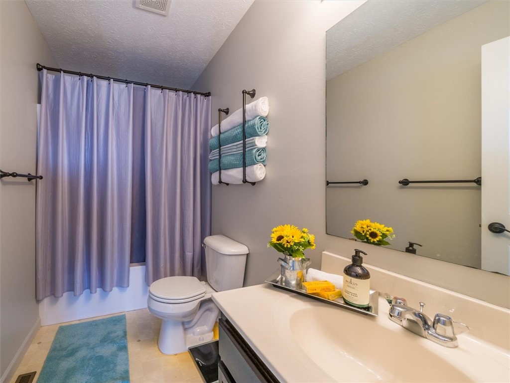 31 Bracknell Circle Henrietta, NY 14586 - Photo 32 of 46