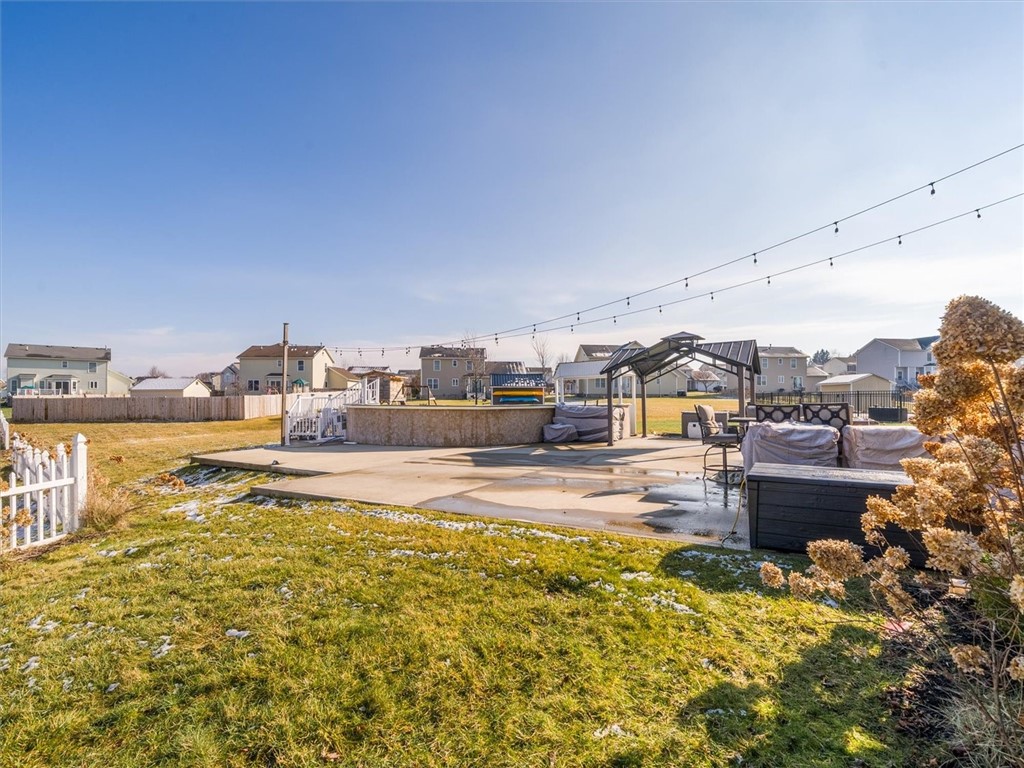 31 Bracknell Circle Henrietta, NY 14586 - Photo 37 of 46