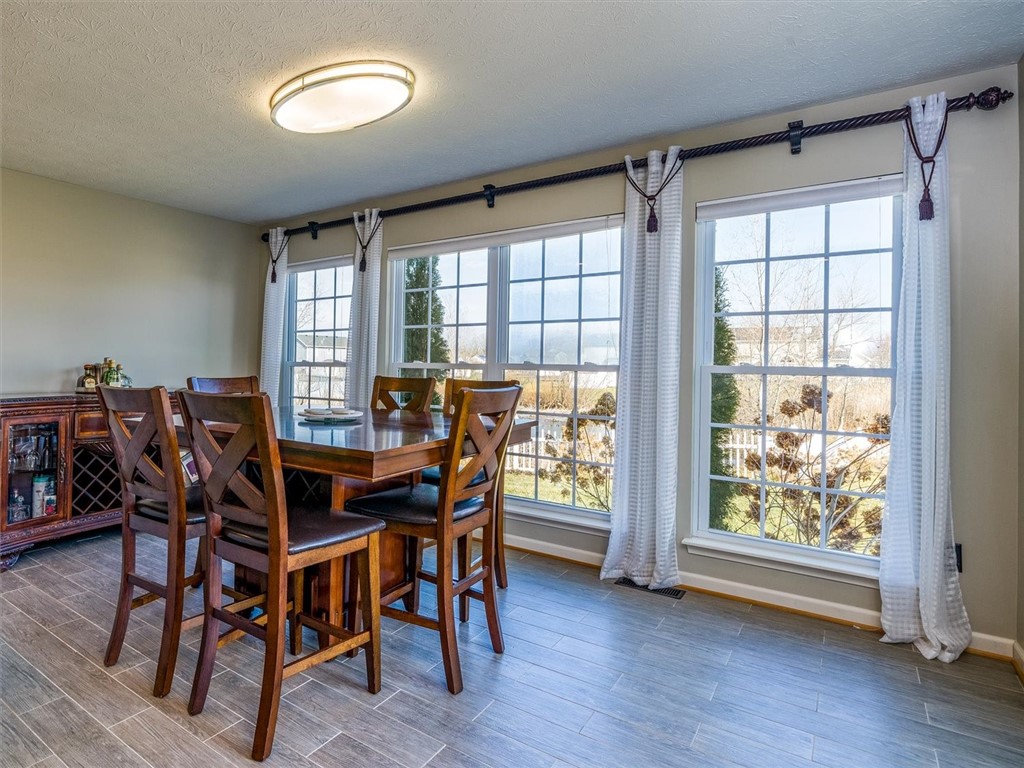 31 Bracknell Circle Henrietta, NY 14586 - Photo 4 of 46