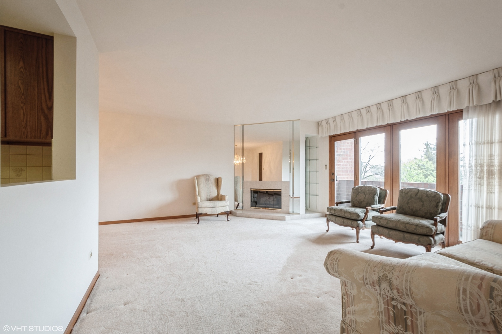 101 Summit Avenue, Unit 307 Park Ridge, IL 60068 - Photo 4 of 20 Gallery Image 4