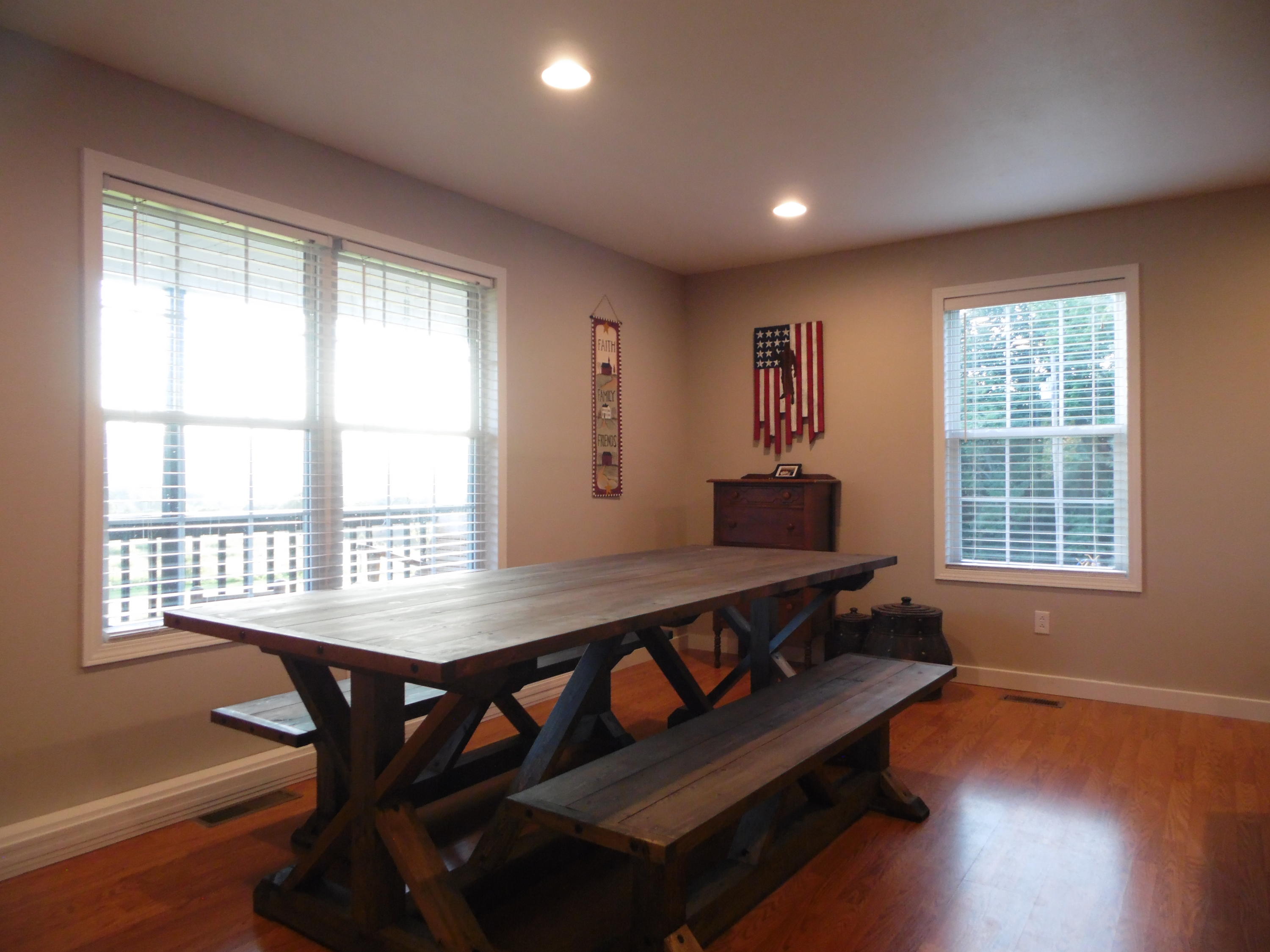 3461 Pinecrest Road Jacksboro, TN 37757 - Photo 4 of 26 Dining room