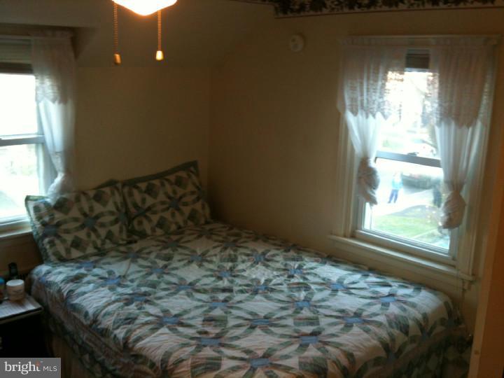 230 Glendale Road Upper Darby, PA 19082 - Photo 10 of 12