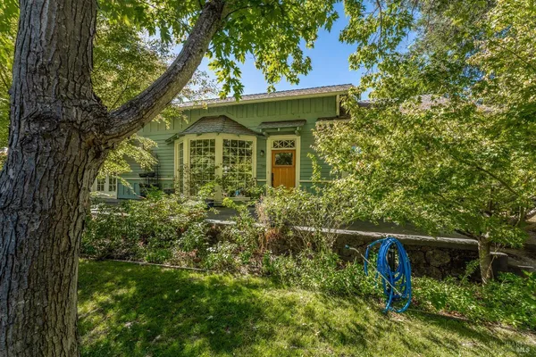 $795,000 | 416 Oak Park Avenue, Ukiah, CA 95482