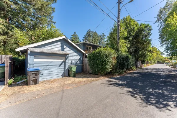 $795,000 | 416 Oak Park Avenue, Ukiah, CA 95482