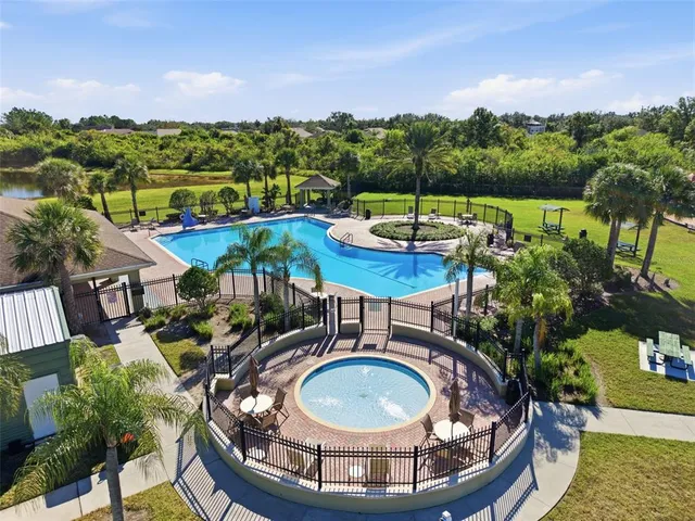 $355,000 | 13801 Chalk Hill Place, Riverview, FL 33579