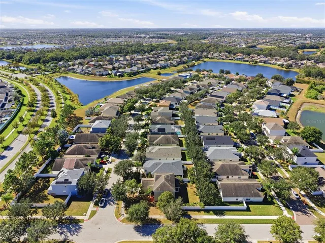 $355,000 | 13801 Chalk Hill Place, Riverview, FL 33579