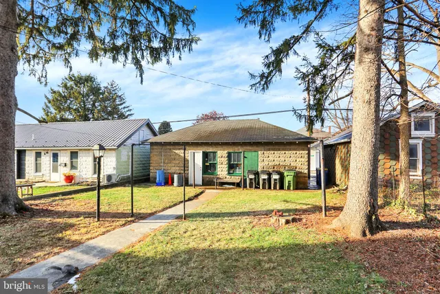 $579,900 | 737 Hummel Avenue, Lemoyne, PA 17043