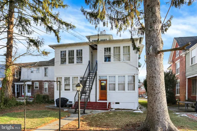 $579,900 | 737 Hummel Avenue, Lemoyne, PA 17043