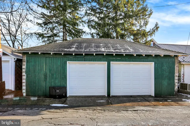 $579,900 | 737 Hummel Avenue, Lemoyne, PA 17043