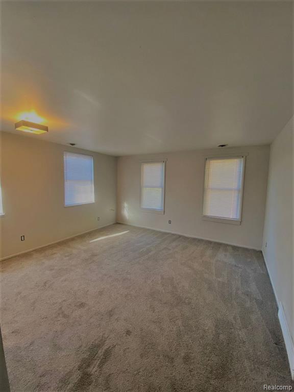 319 Washington Street, Unit 3 Monroe, MI 48161 - Photo 1 of 4