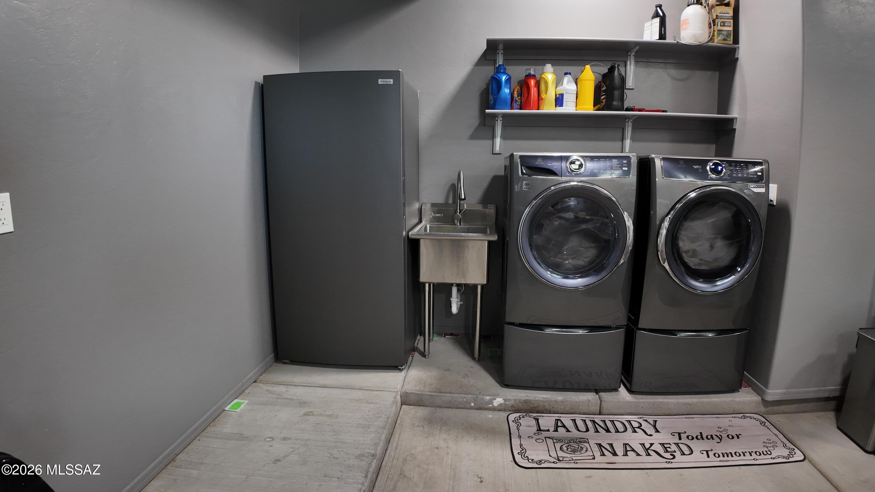 339 Circulo Chica Rio Rico, AZ 85648 - Photo 12 of 42 339 circulo chica laundry area 44