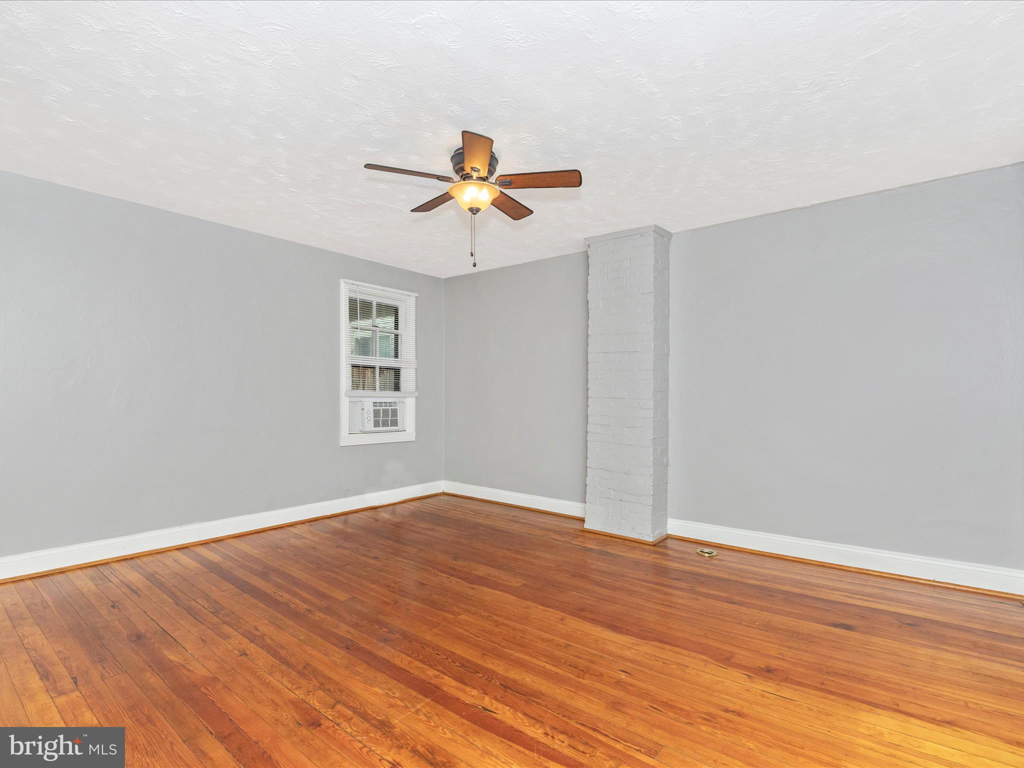 123 Water Street Frederick, MD 21701 - Photo 11 of 55 Living Room