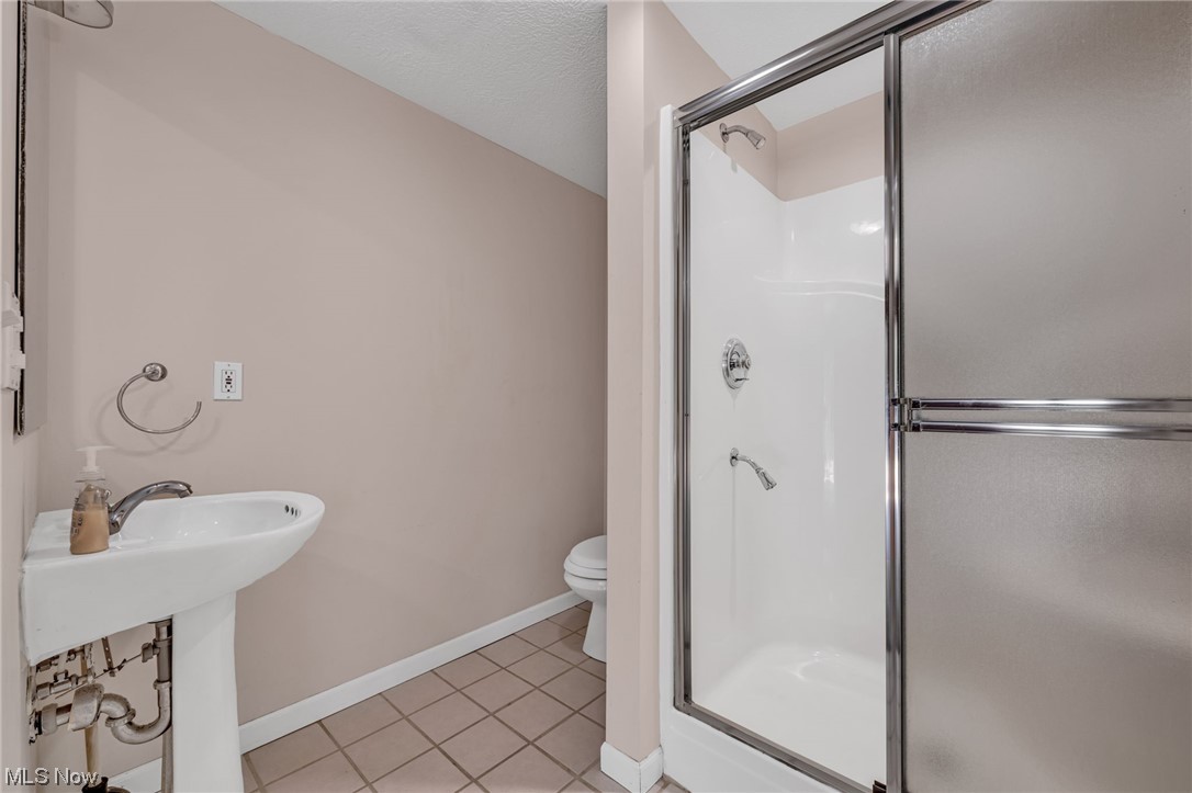 10748 Johnnycake Ridge Road Painesville, OH 44077 - Photo 23 of 34