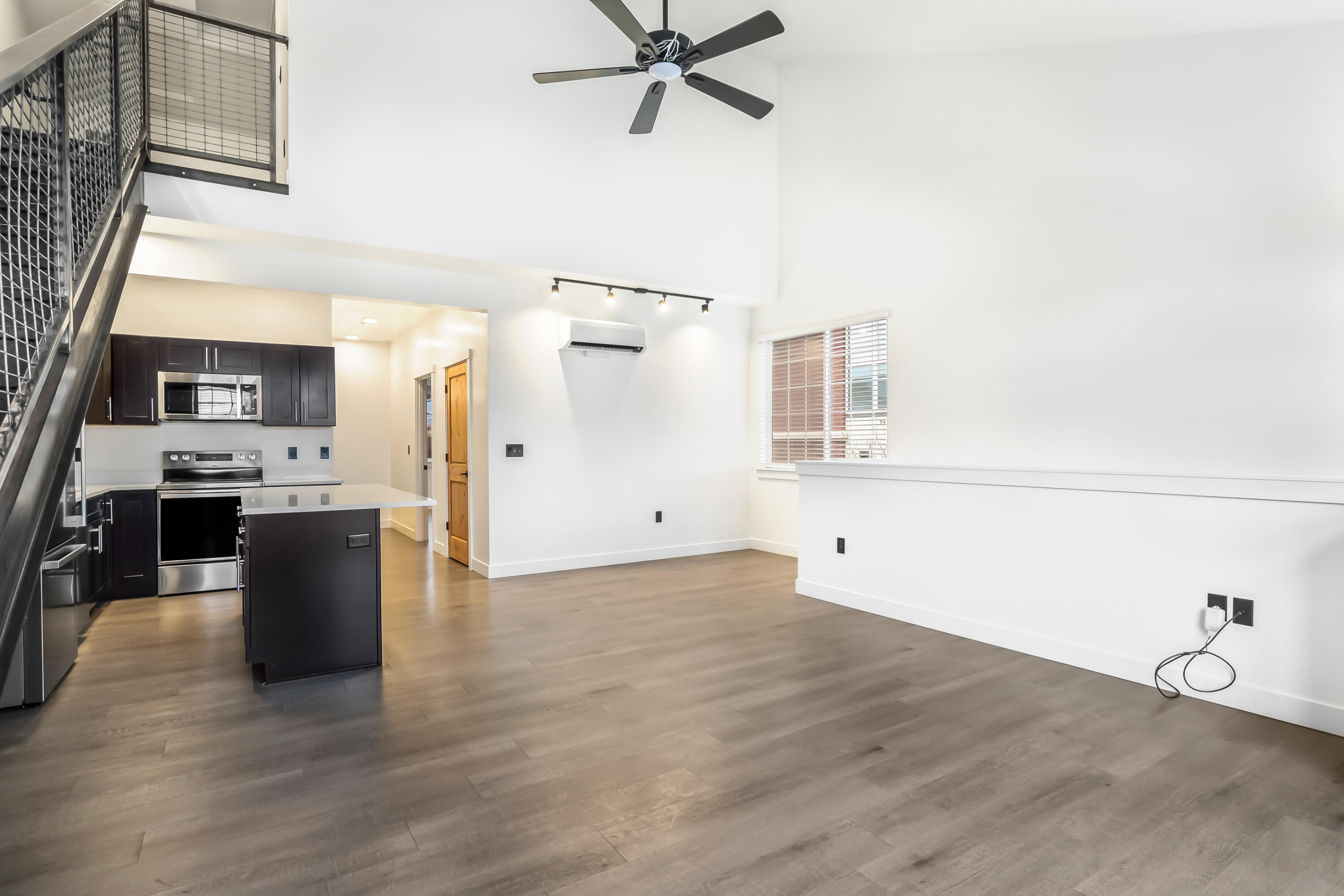 1441 Northwest 4th Street Redmond, OR 97756 - Photo 13 of 42