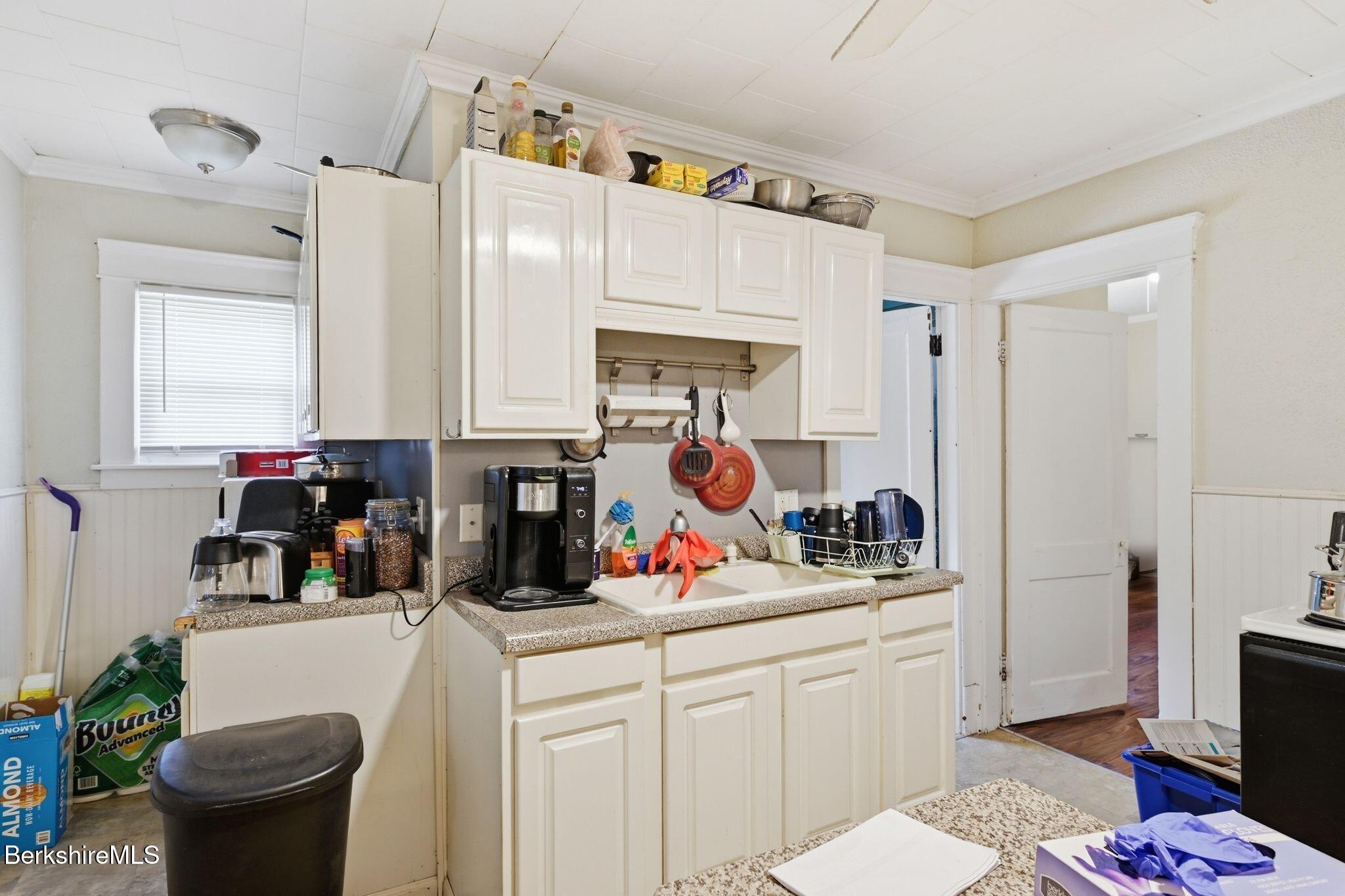 910-912 Granby Road Chicopee, MA 01020 - Photo 33 of 56 First floor apartment