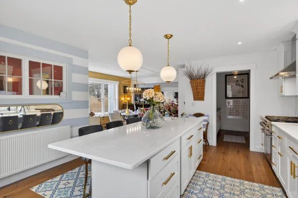 $1,700,000 | 492 West Elm Street, Yarmouth, ME 04096
