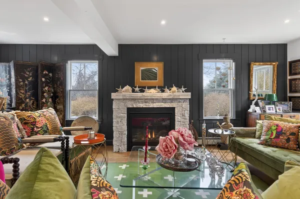 $1,700,000 | 492 West Elm Street, Yarmouth, ME 04096