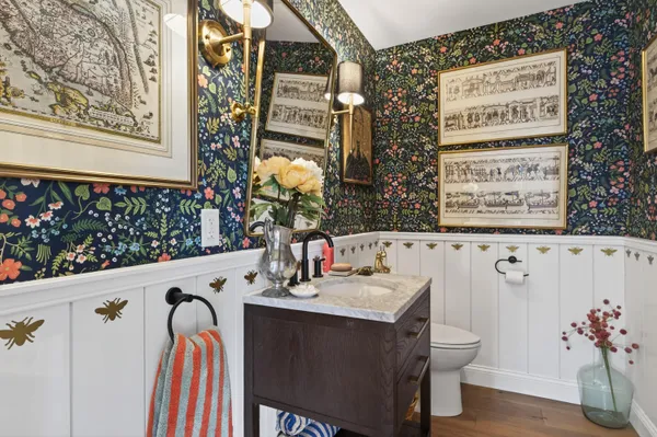 $1,700,000 | 492 West Elm Street, Yarmouth, ME 04096