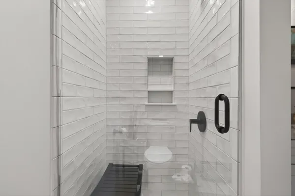 $1,700,000 | 492 West Elm Street, Yarmouth, ME 04096