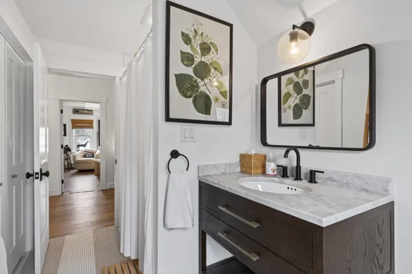 $1,700,000 | 492 West Elm Street, Yarmouth, ME 04096