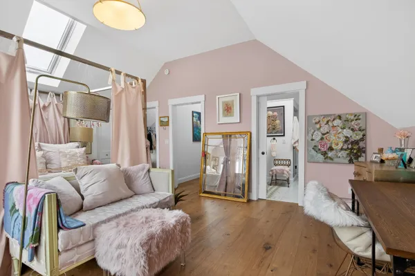 $1,700,000 | 492 West Elm Street, Yarmouth, ME 04096