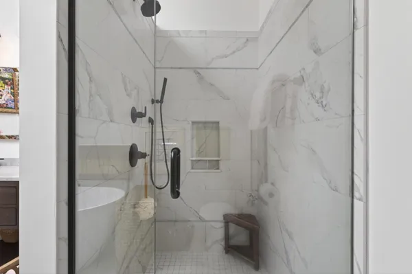 $1,700,000 | 492 West Elm Street, Yarmouth, ME 04096