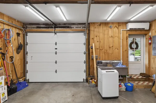 $1,700,000 | 492 West Elm Street, Yarmouth, ME 04096