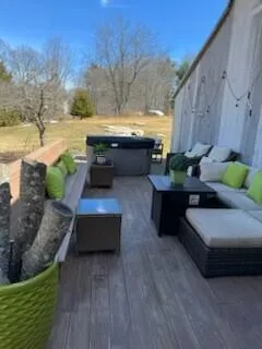 $1,700,000 | 492 West Elm Street, Yarmouth, ME 04096