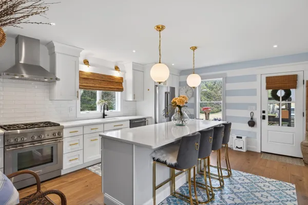 $1,700,000 | 492 West Elm Street, Yarmouth, ME 04096