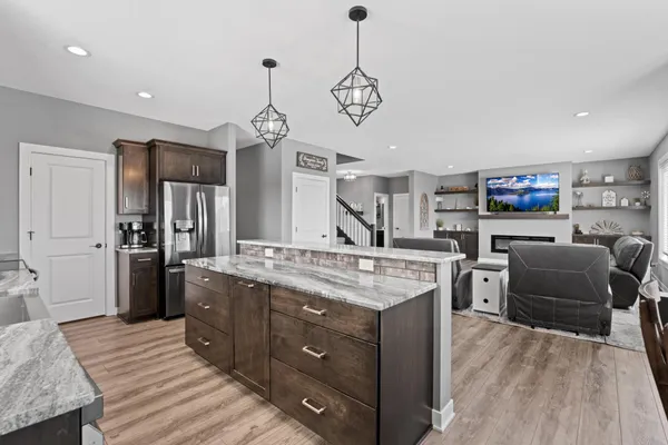 $699,900 | 855 Towne Drive Northeast, Byron, MN 55920