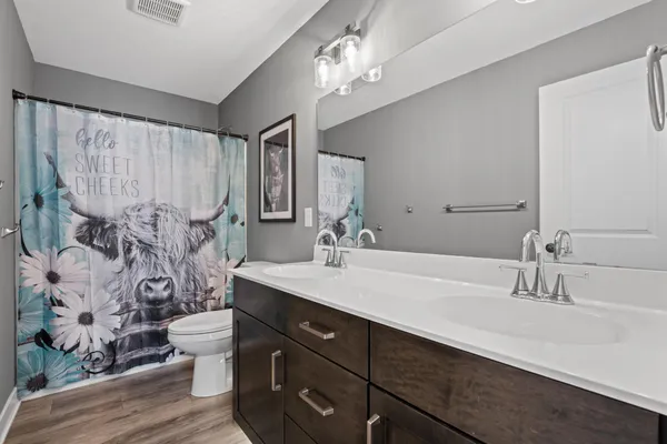 $699,900 | 855 Towne Drive Northeast, Byron, MN 55920