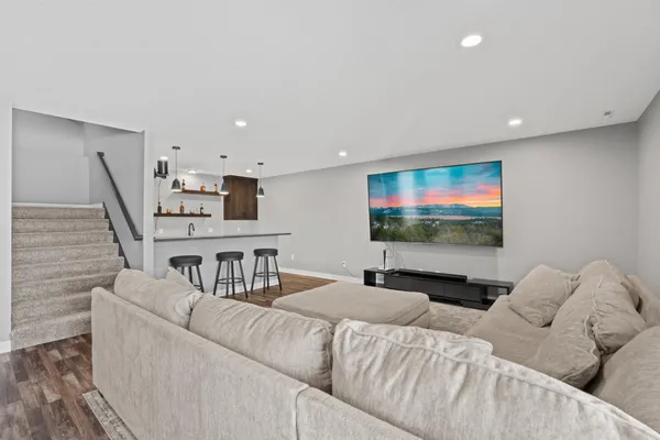 $699,900 | 855 Towne Drive Northeast, Byron, MN 55920