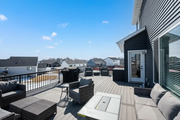 $699,900 | 855 Towne Drive Northeast, Byron, MN 55920