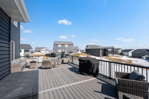 $699,900 | 855 Towne Drive Northeast, Byron, MN 55920