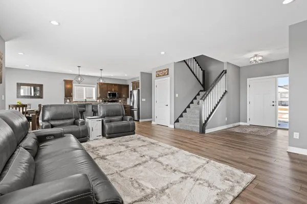 $699,900 | 855 Towne Drive Northeast, Byron, MN 55920