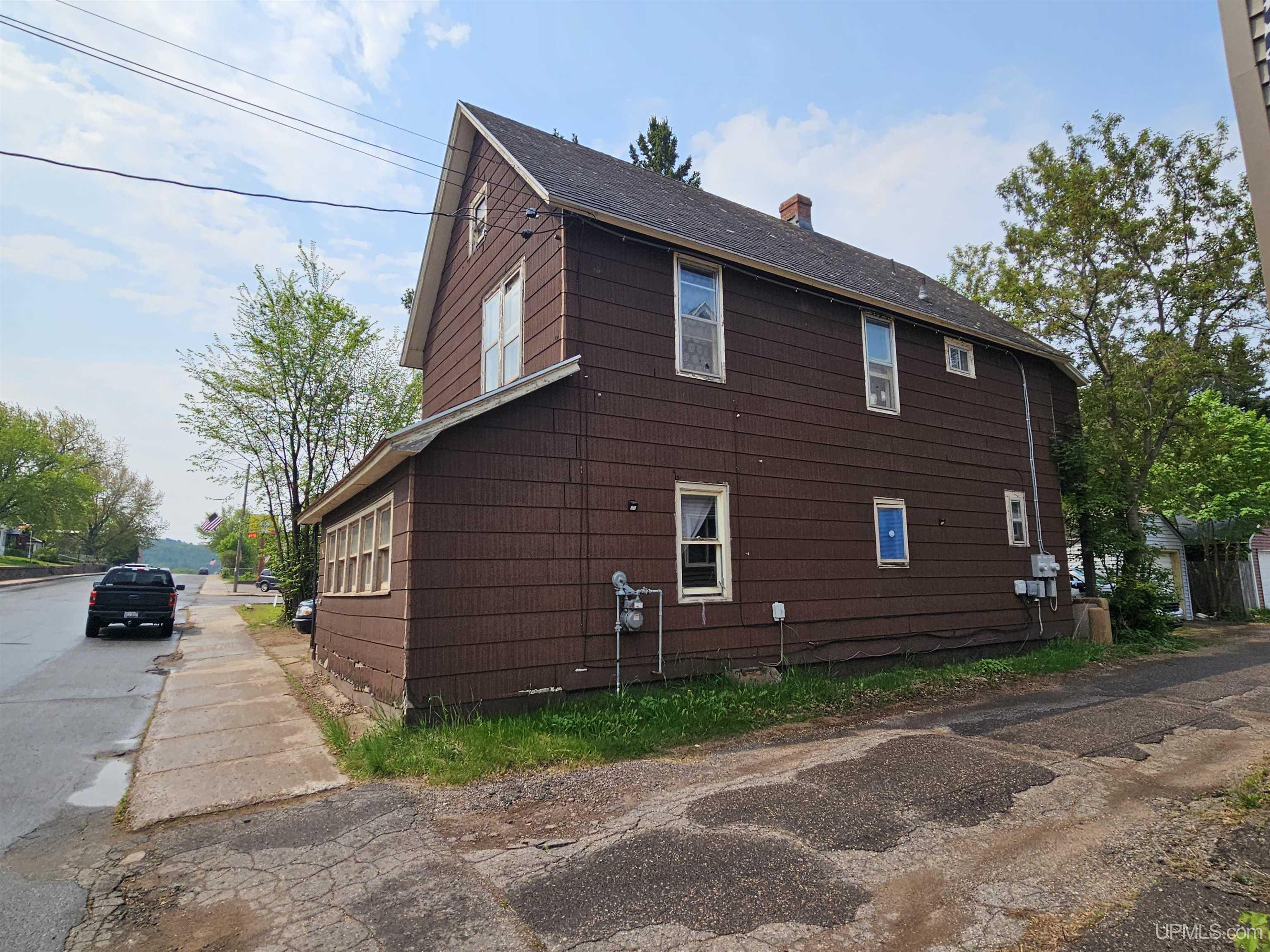 709 North 3rd Street Ishpeming, MI 49849 - Photo 4 of 23 Gallery Image 4