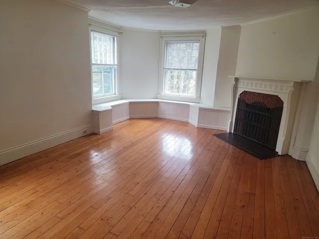 $2,250 | 270 Cherry Brook Road, Unit 2, Canton, CT 06019