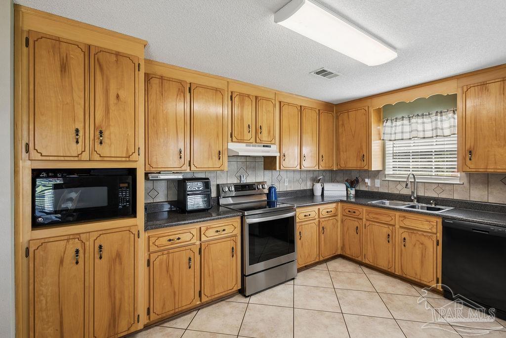 1770 Annie Penton Road Jay, FL 32565 - Photo 6 of 60