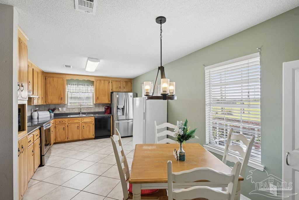 1770 Annie Penton Road Jay, FL 32565 - Photo 7 of 60