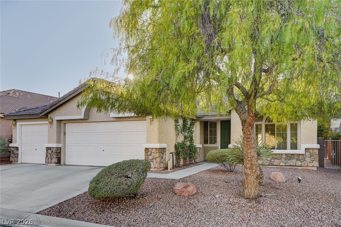 3713 Spring Shadow Road Las Vegas, NV 89129 - Photo 4 of 71 Gallery Image 4
