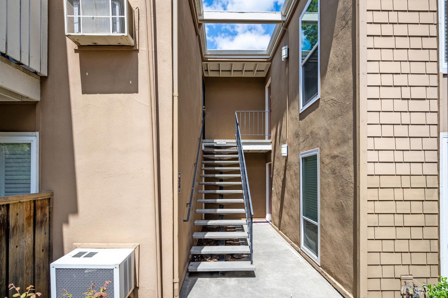 1919 Ygnacio Valley Road, Unit 33 Walnut Creek, CA 94598 - Photo 5 of 28