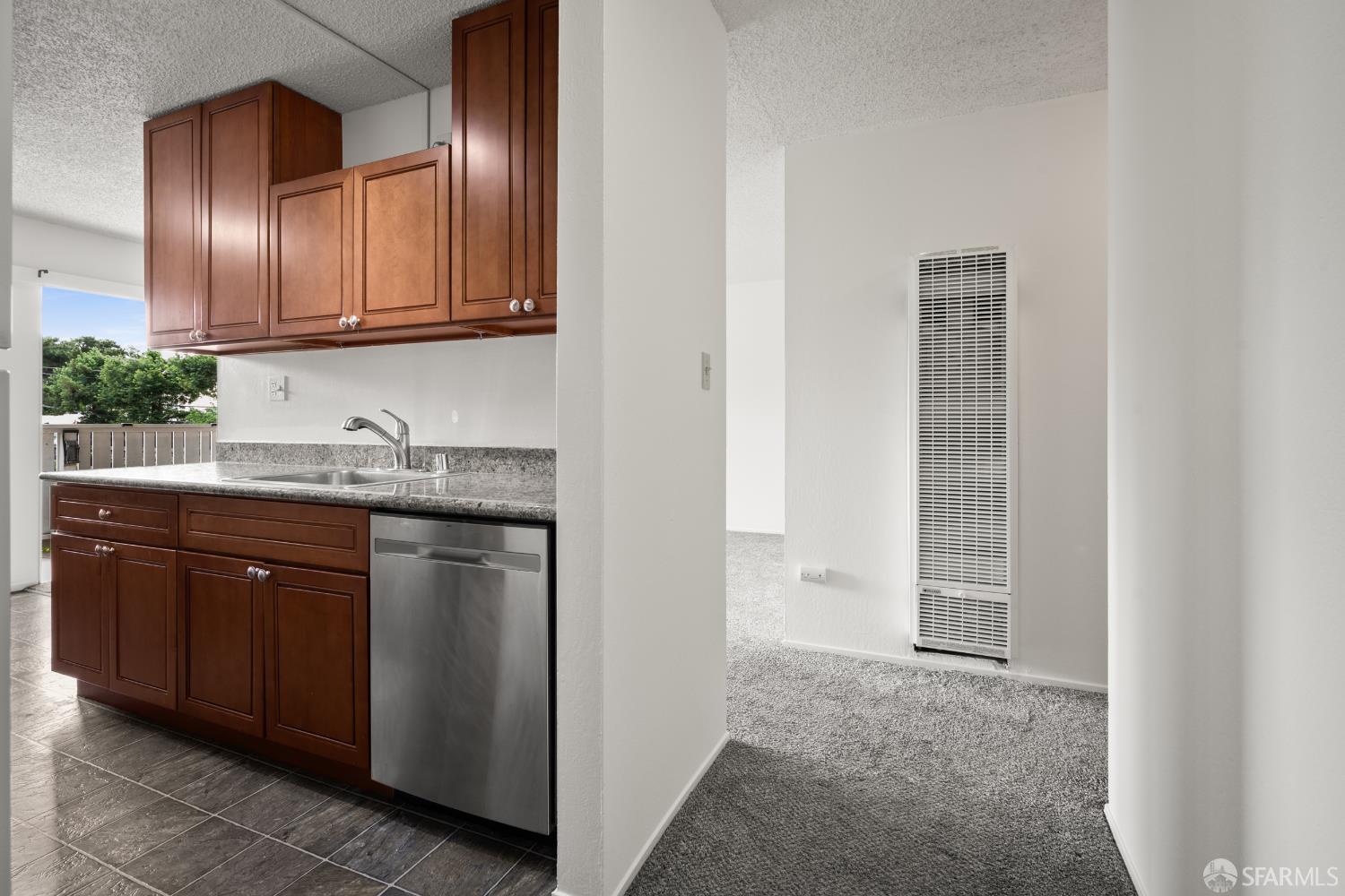 1919 Ygnacio Valley Road, Unit 33 Walnut Creek, CA 94598 - Photo 7 of 28
