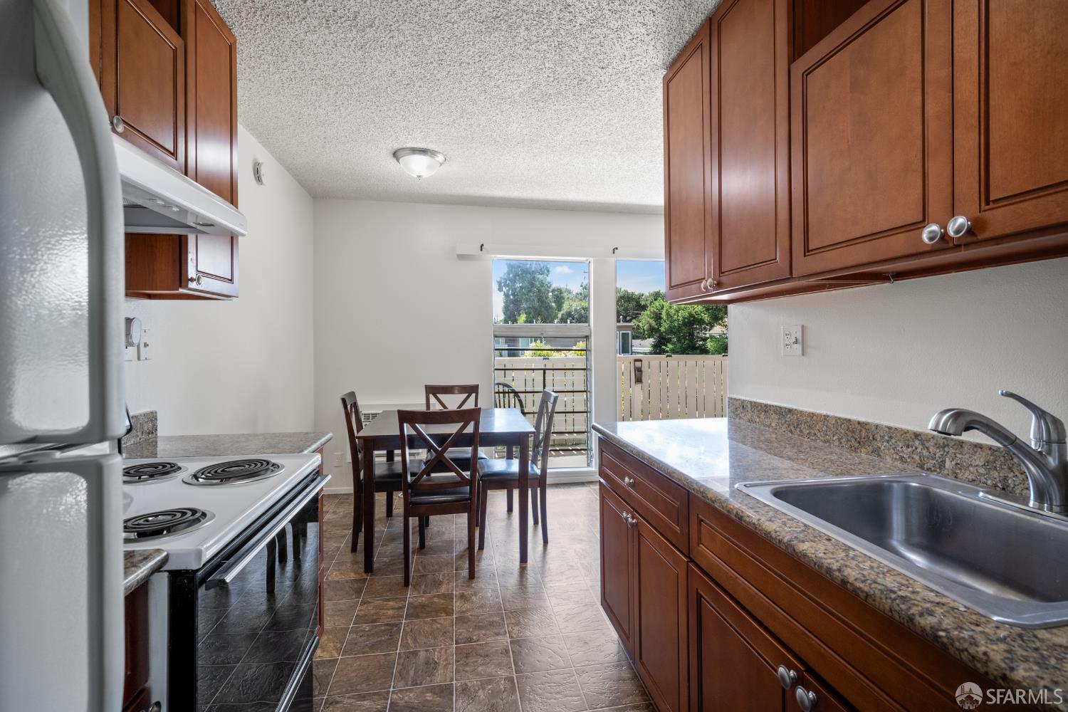 1919 Ygnacio Valley Road, Unit 33 Walnut Creek, CA 94598 - Photo 8 of 28