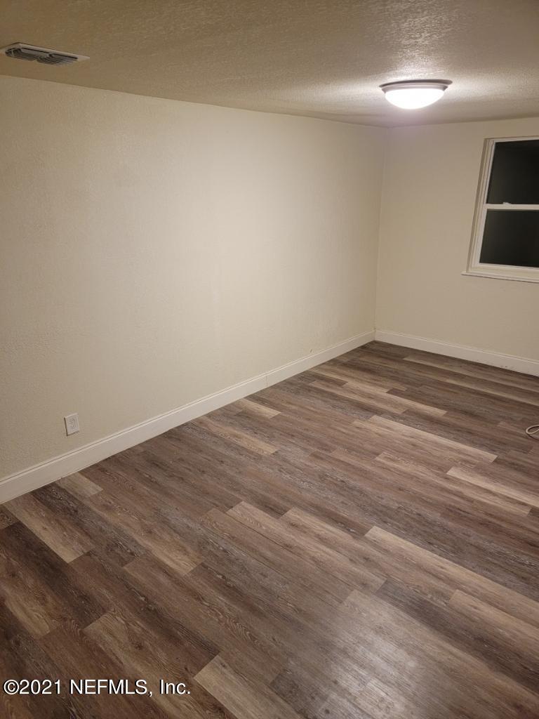 203 Jericho Road Jacksonville, FL 32218 - Photo 13 of 24 Resized_Resized_20210903_201636 (1)