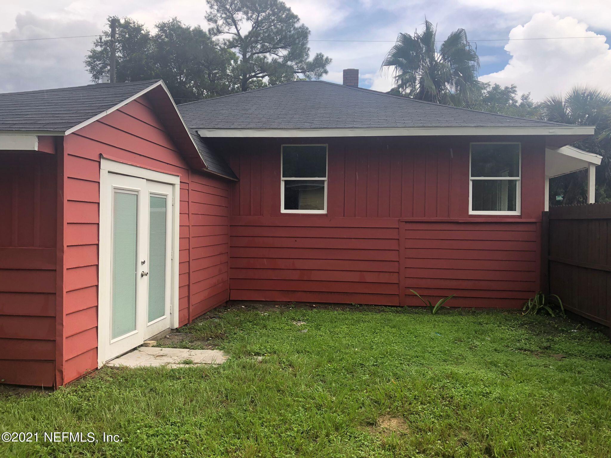 203 Jericho Road Jacksonville, FL 32218 - Photo 2 of 24 0ab636b1-306a-43ac-9179-b459a49291a0