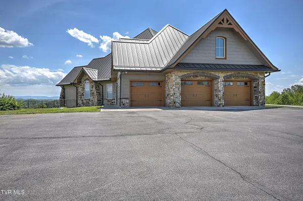 $1,595,000 | 640 Hamilton Hill Road, Bluff City, TN 37618