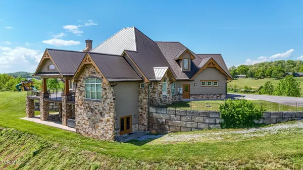 $1,595,000 | 640 Hamilton Hill Road, Bluff City, TN 37618