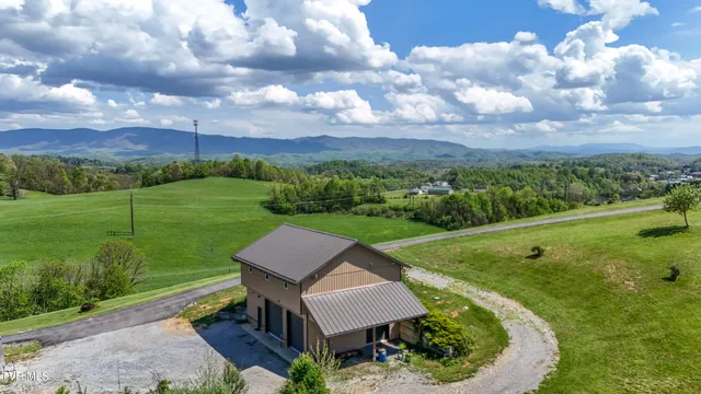 $1,795,000 | 640 Hamilton Hill Road, Bluff City, TN 37618