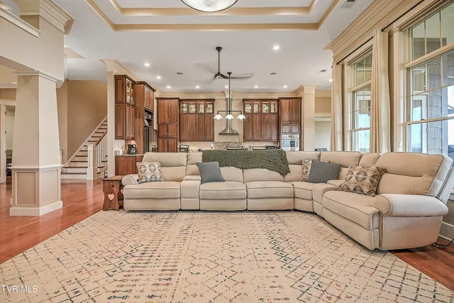 $1,795,000 | 640 Hamilton Hill Road, Bluff City, TN 37618